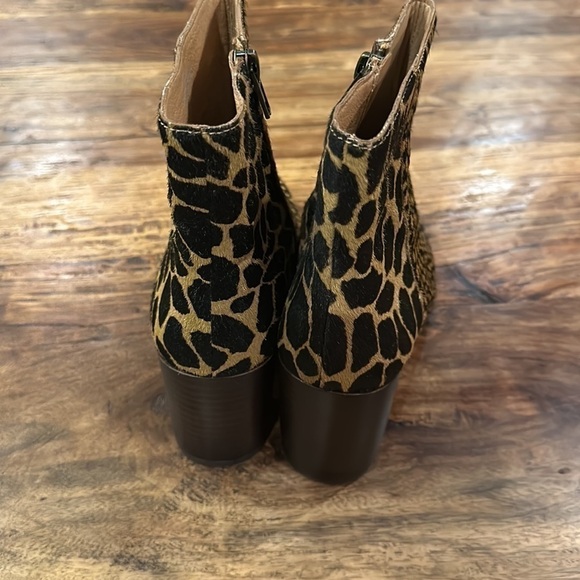 Madewell The Fiona Boot in Spot Mix Calf Hair 6.5 - Picture 9 of 11